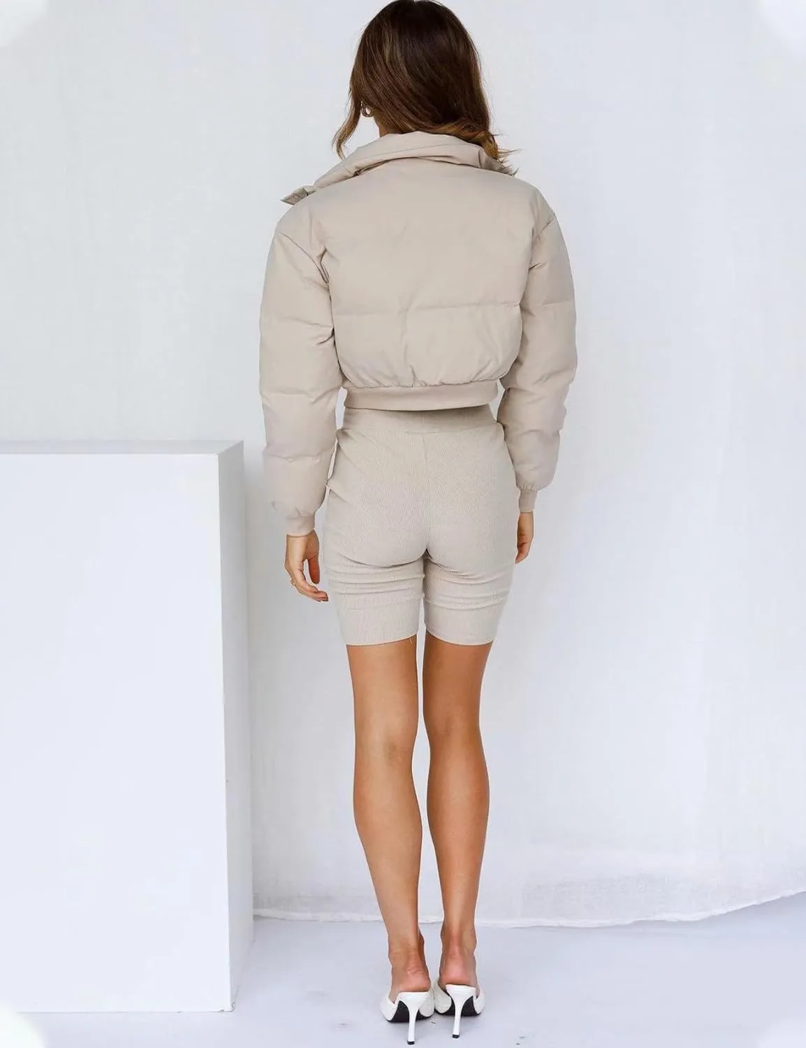 Gihuo Women' s Cropped Puffer Jacket Padded Long Sleeve Bubble Coats Winter Warm Puffy Outerwear