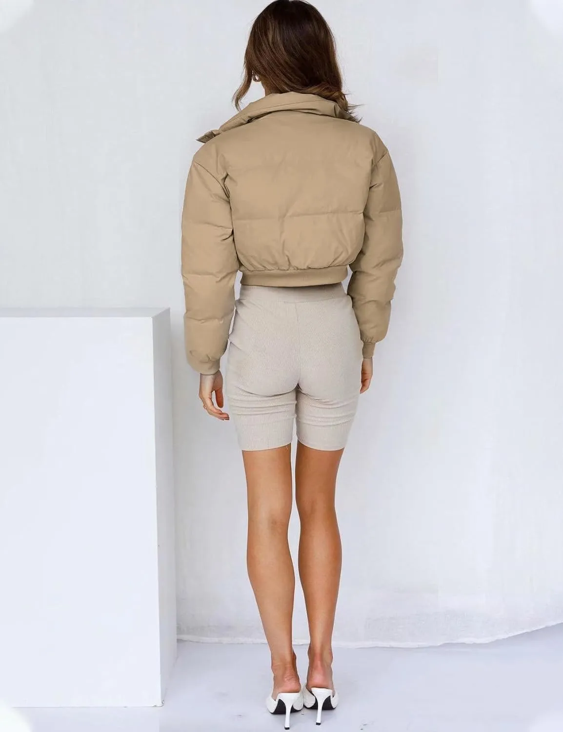 Gihuo Women' s Cropped Puffer Jacket Padded Long Sleeve Bubble Coats Winter Warm Puffy Outerwear