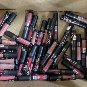 L.A Girl Matte Flat Finish Pigment Gloss (50 Pcs Box)