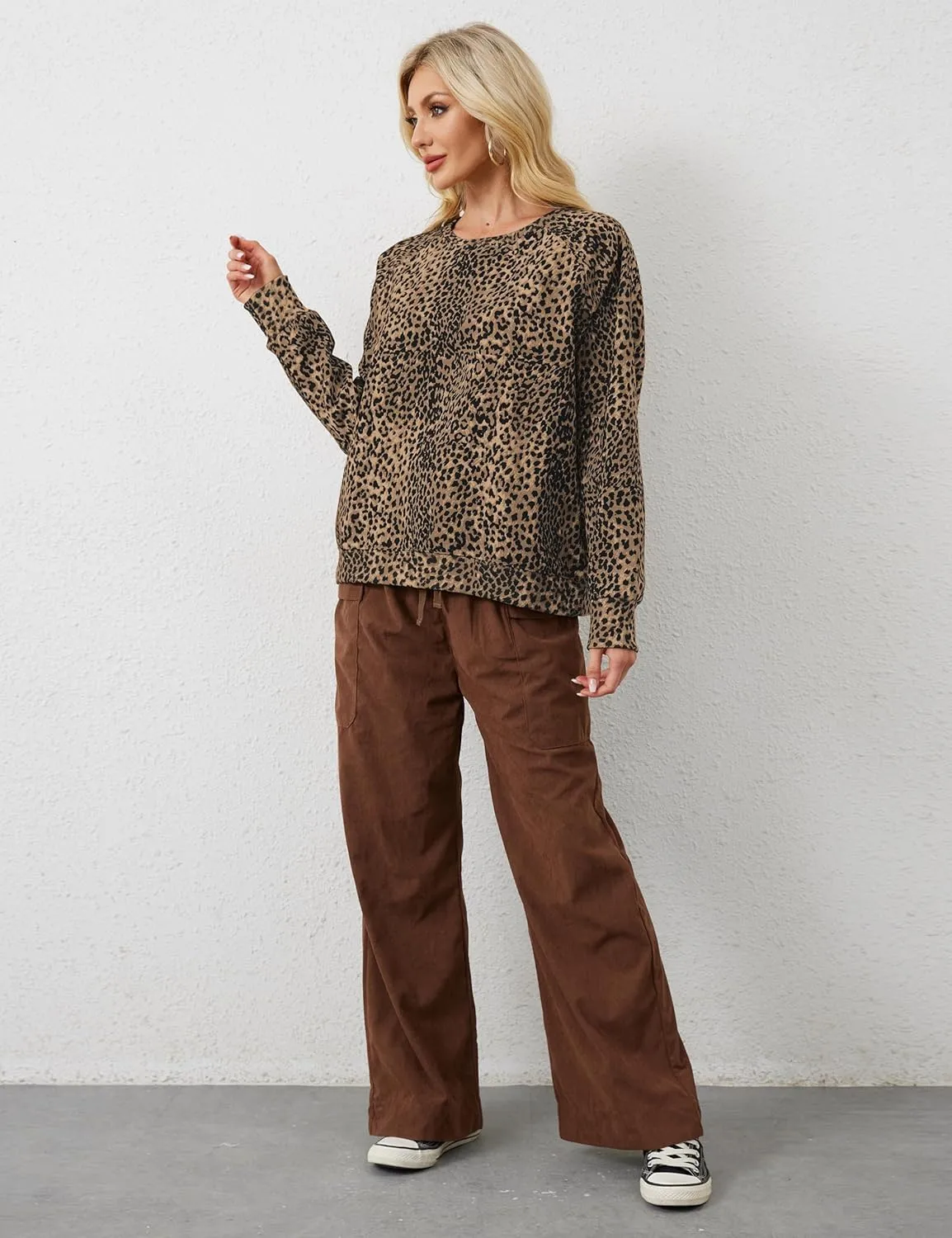 Leopard Print Sweatshirt for Women Oversized Crewneck Long Sleeve Cheetah Pullover Top 2000s Graphic Sweatshirts