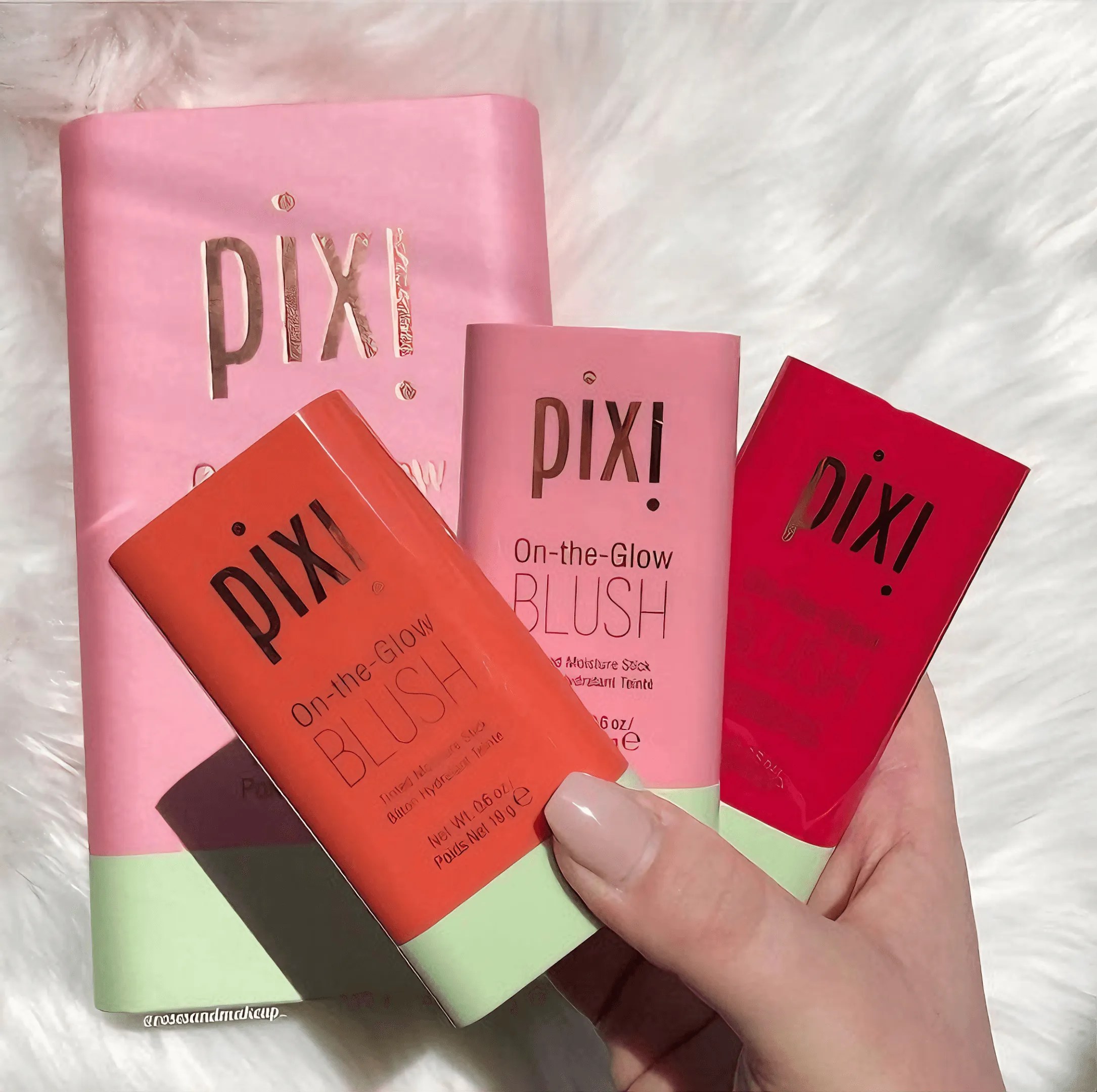 Pixi On-the-Glow BLUSH STICK