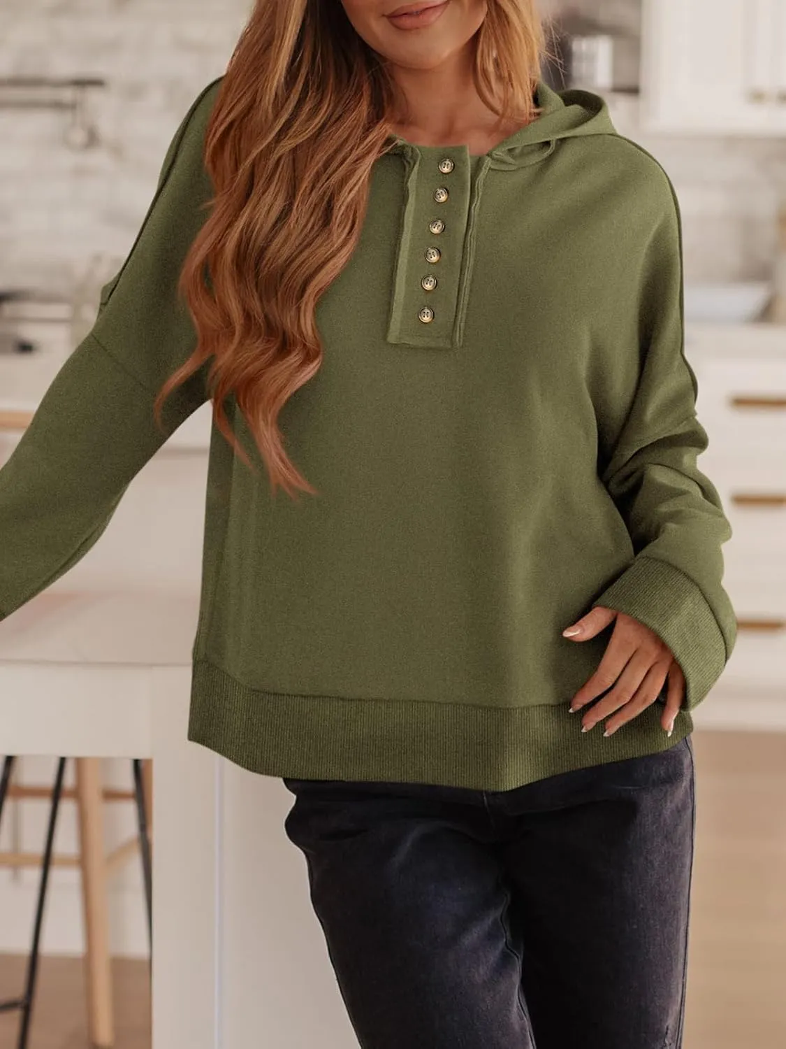 PRETTYGARDEN Womens Cropped Sweatshirt Hoodies Long Sleeve V Neck Button Hooded Pullover Tops 2024 Fall Trendy Outfits
