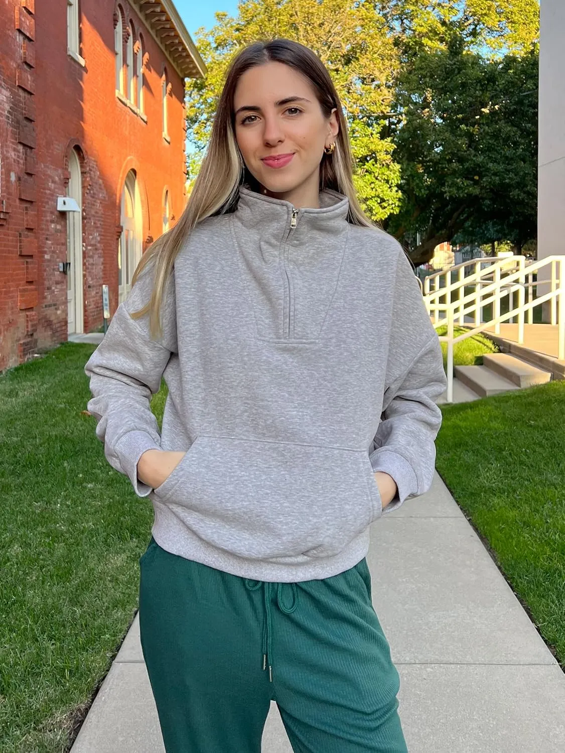 PRETTYGARDEN Womens Quarter Zip Long Sleeve Cropped Sweatshirt 2025 Fall Winter Casual V Neck Pullover Tops With Pockets
