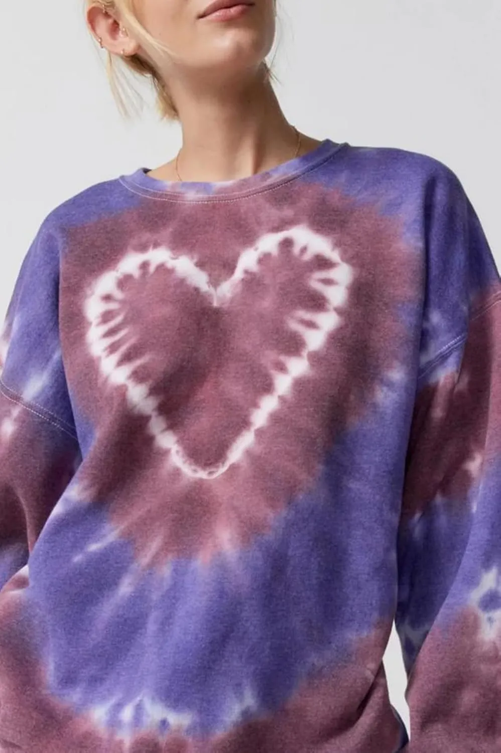 Winioder Women Y2K Heart Tie Dye Oversized Sweatshirt Long Sleeve Crewneck Color Block Pullover Tops Casual Loose Sweatshirts